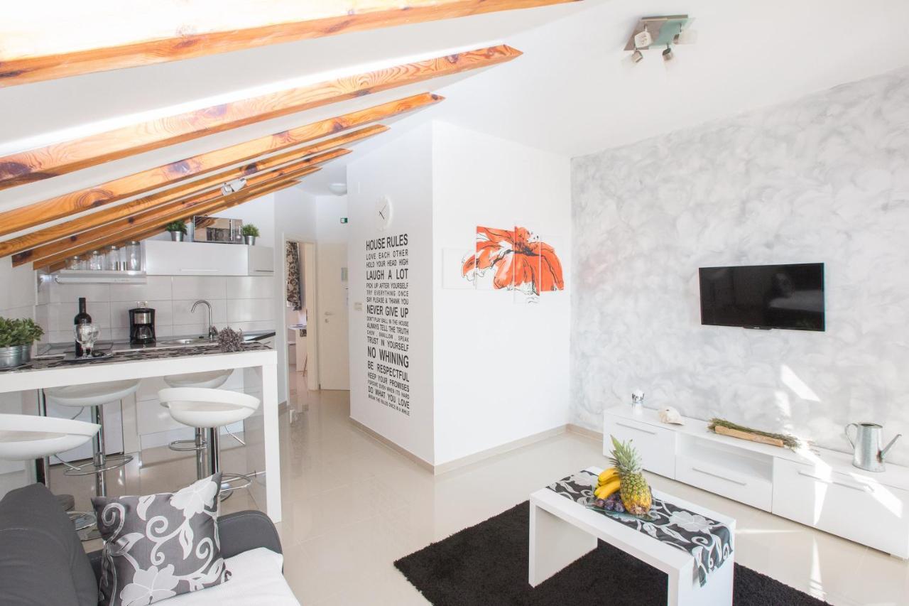 Mediterranean Sunset Apartments ซัฟทัท ภายนอก รูปภาพ